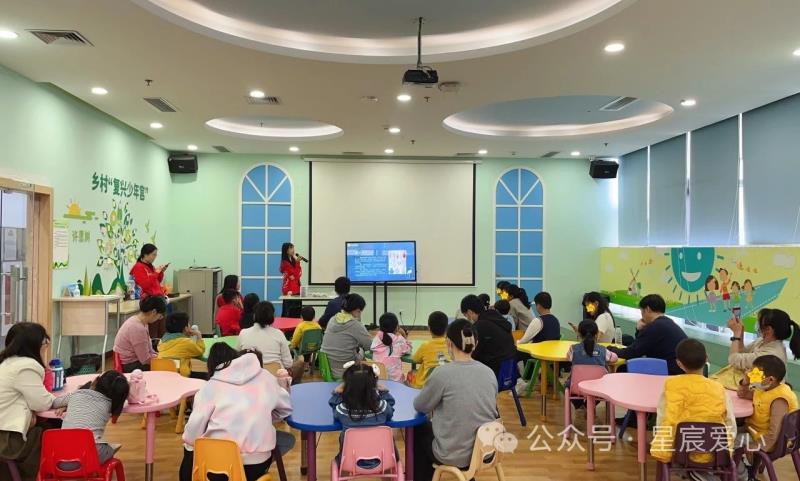 会员动态丨星宸中心举办彩绘马克杯活动